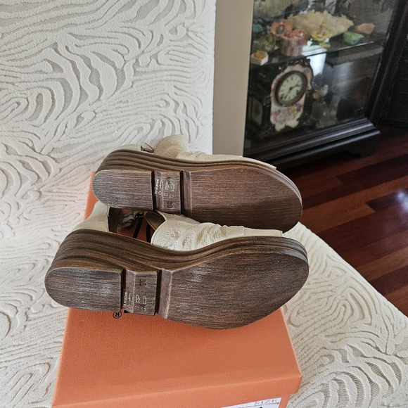 NWTS/BOX Miz Mooz  Amie Wedge Sandle - Picture 4 of 4